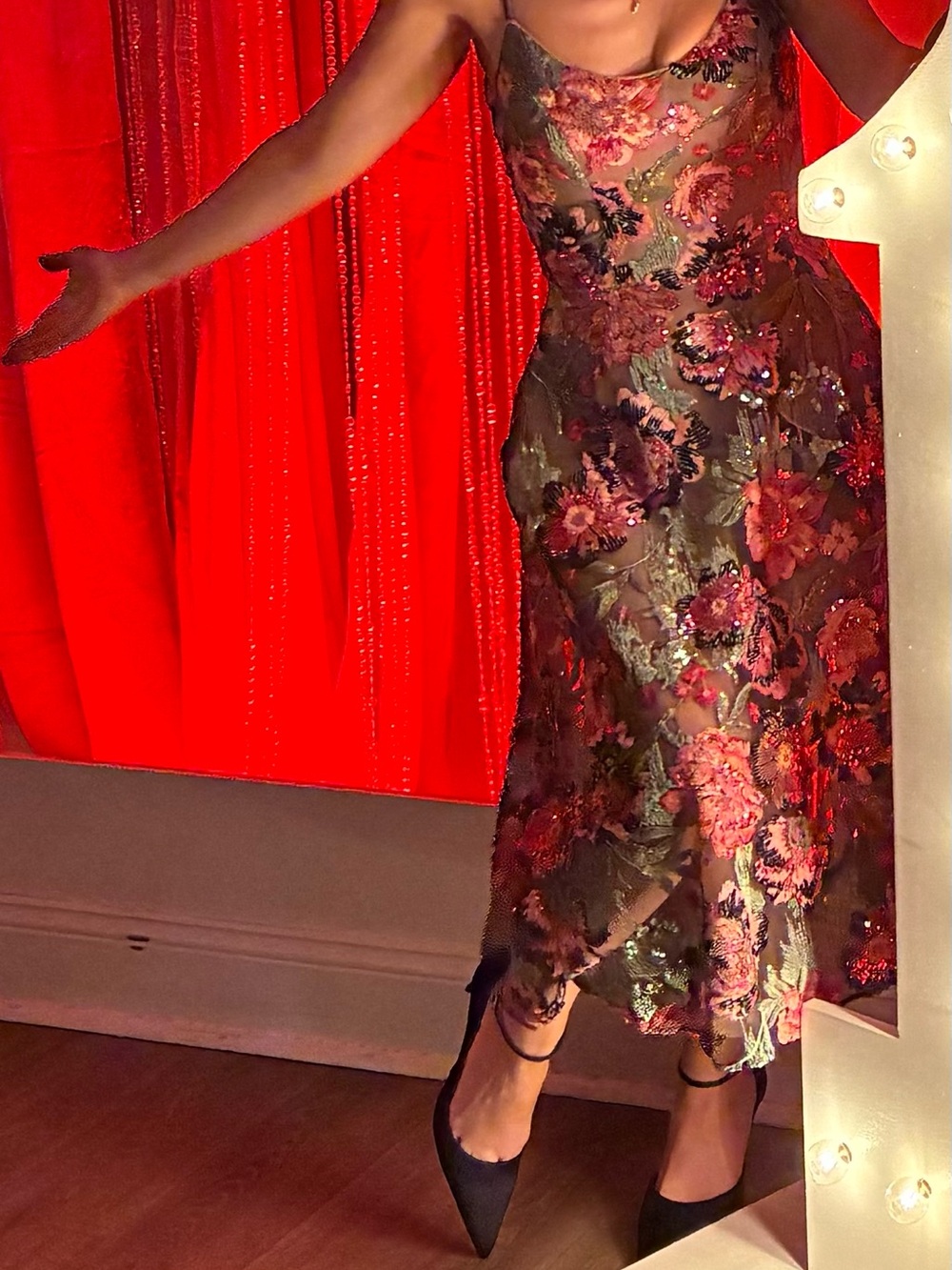 Dress the Population Uma Sequin Floral Cocktail Dress in Rouge Multicolor
